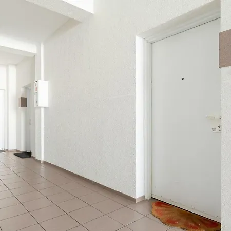 Park Side 2 Arciszewskiego By Jantar *